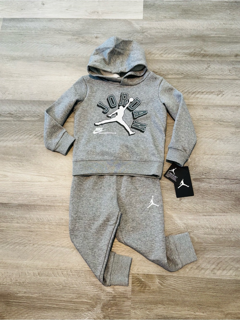 New boys Jordan grey logo hoodie & gray logo sweatpants set 2T
